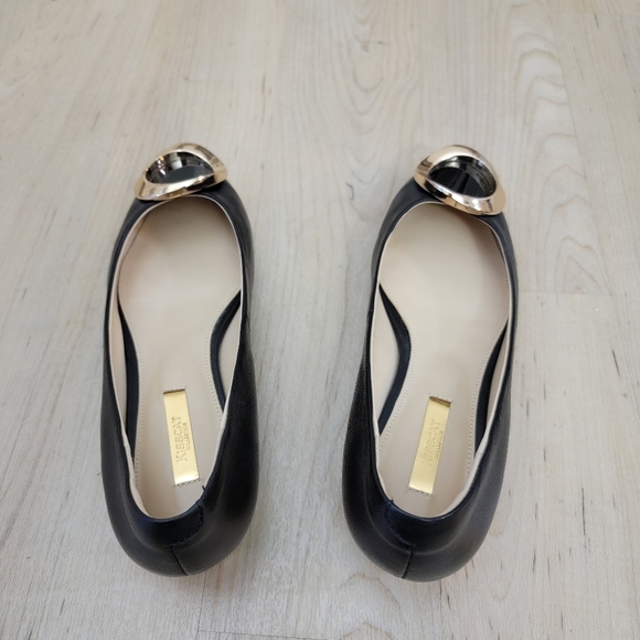 Flats - Picture 3 of 5